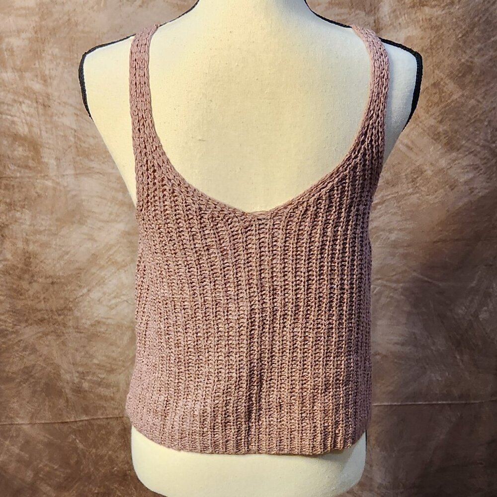 Chunky Knit Cropped Tank – Size M - Picture 4 of 8